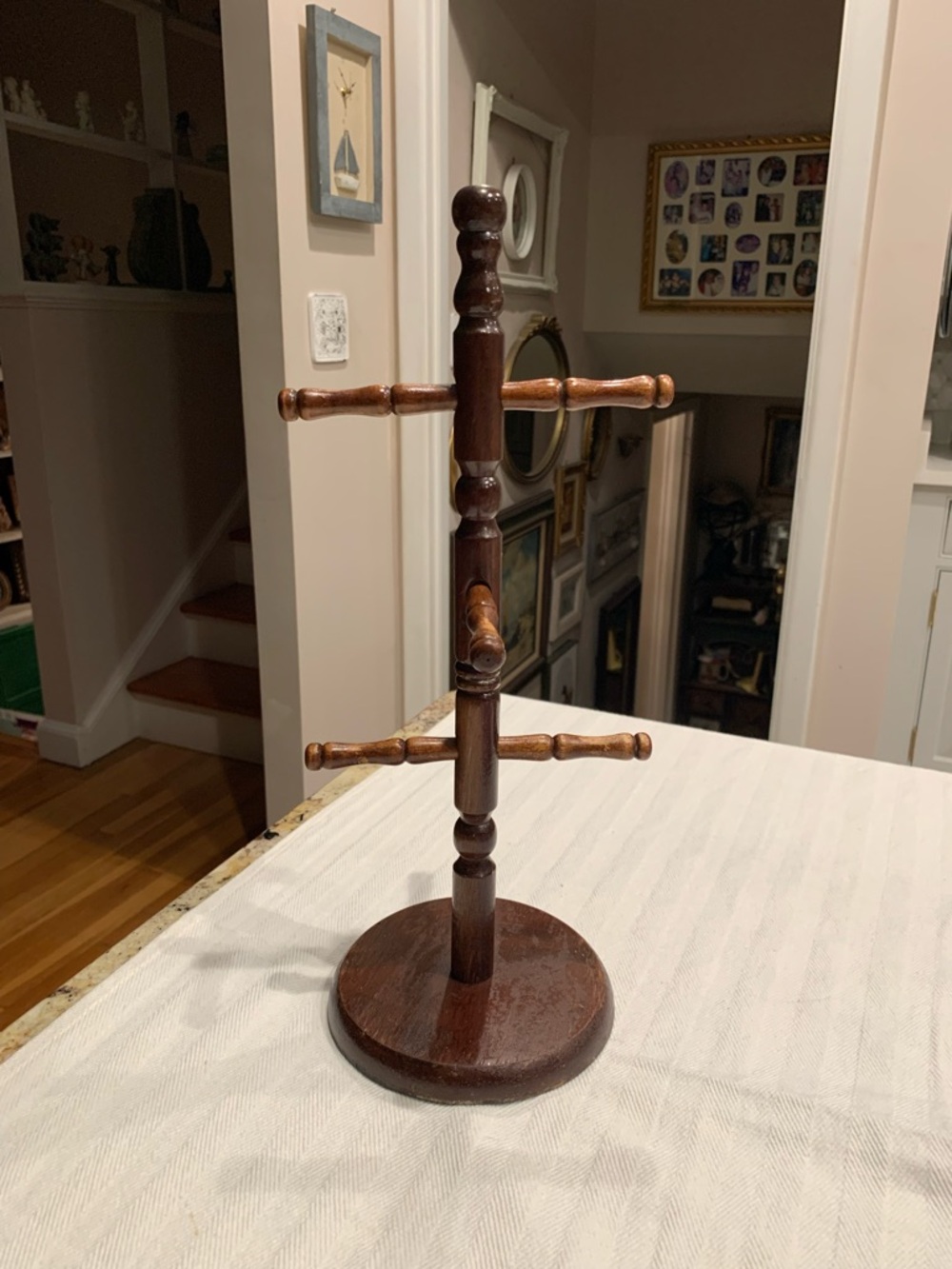 Vintage Cottage Wooden Coffee Mug Tree Stand - Dark Brown
